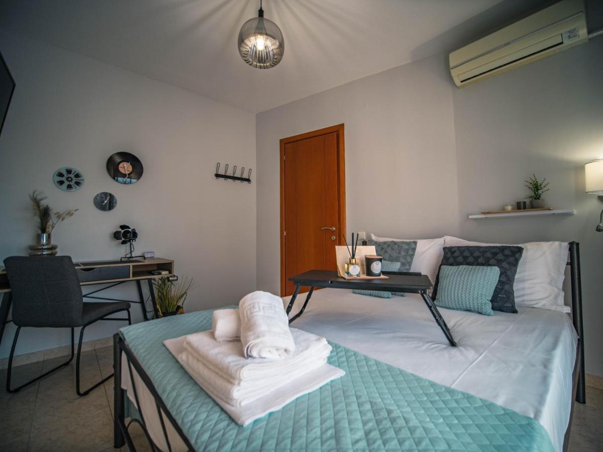 Menta Retro - Central Spot Apartments Volos Eksteriør bilde